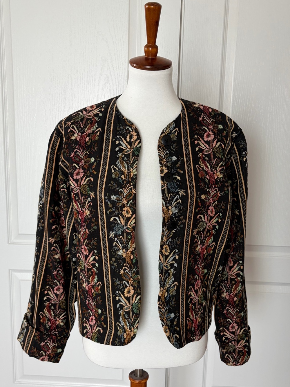 Vintage Tapestry Floral Women's Blazer Jacket